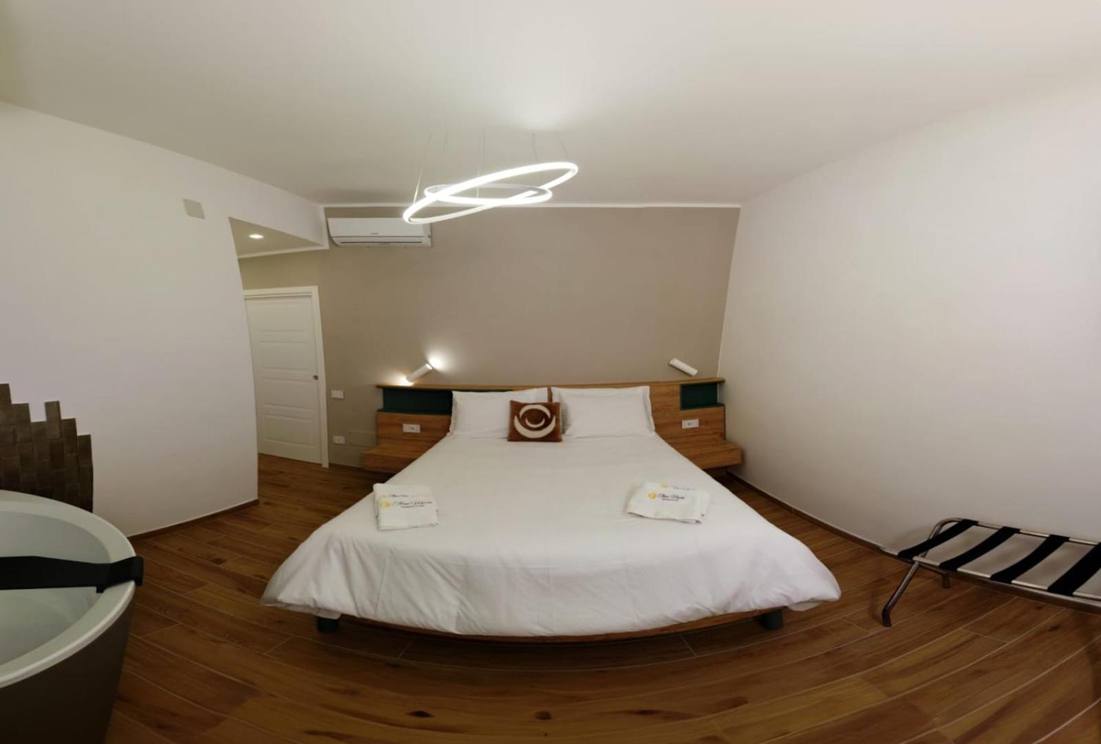 Three Moons Boutique House/Calypso Apartamento Salerno Exterior foto